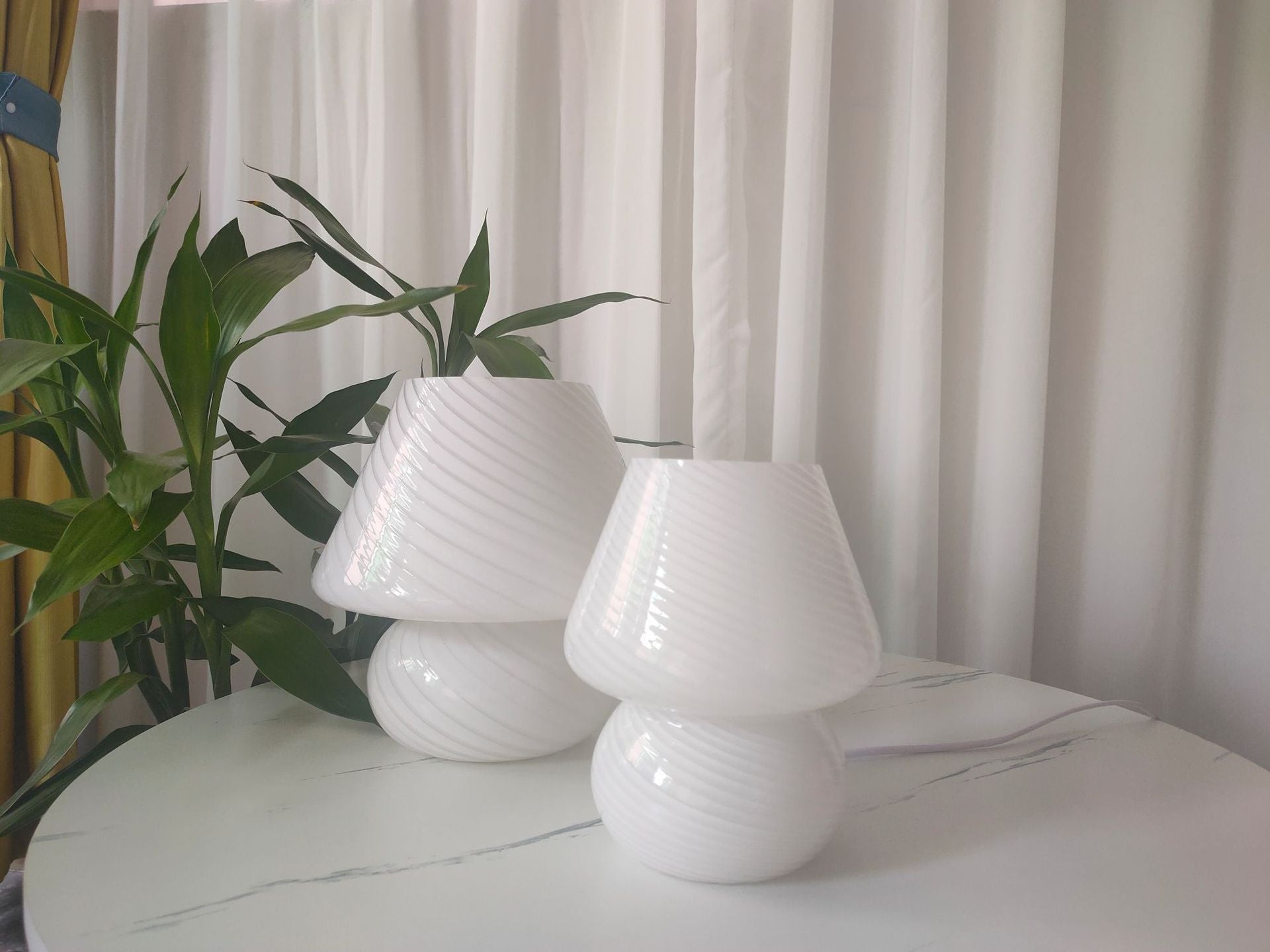 Glass Mushroom Table Lamp